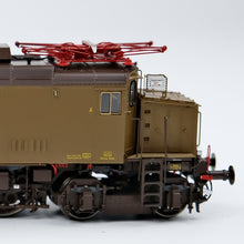 Carica l&#39;immagine nel visualizzatore di Gallery, 【Bundle Offer】Aimx Models Locomotiva Elettrica FS E 428 001 prototipo Breda – 90° Anniversario E 428 – H0 1/87 AX2003S DCC Sound+ Castano Isabella Era IV Ferrovia + R1000 Metal Hooks Set + R1100 Pantograph Set
