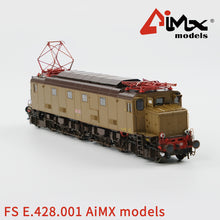 Carica l&#39;immagine nel visualizzatore di Gallery, 【Bundle Offer】Aimx Models Locomotiva Elettrica FS E 428 001 prototipo Breda – 90° Anniversario E 428 – H0 1/87 AX2003S DCC Sound+ Castano Isabella Era IV Ferrovia + R1000 Metal Hooks Set + R1100 Pantograph Set
